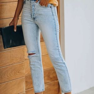 Vici Collection Lennon Distressed high Rise Denim